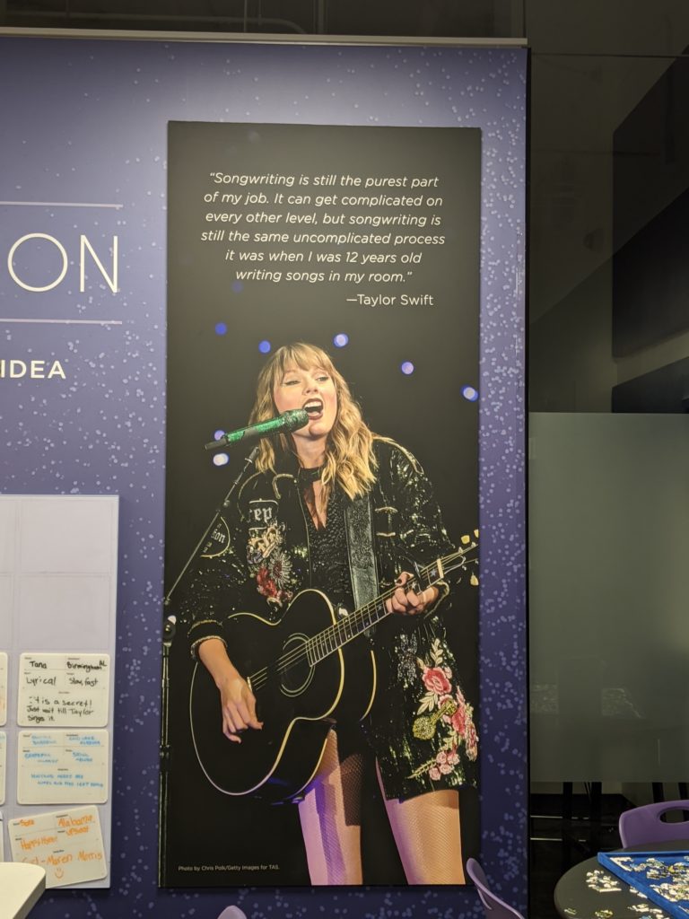 taylor swift at nashville