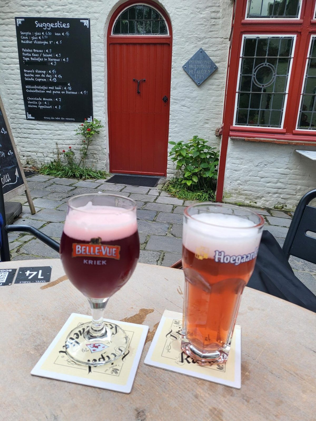 You are currently viewing Bruges where Beer and Chocolate awaits